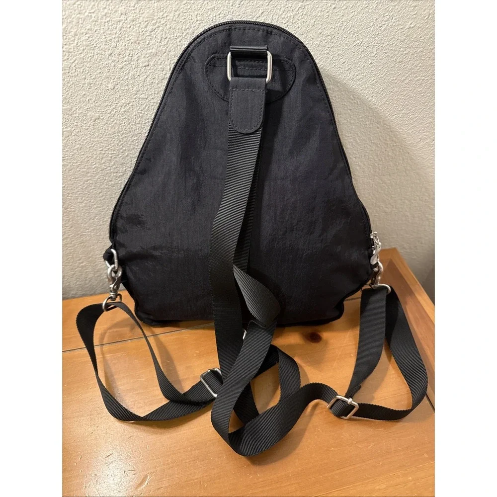 Baggallini Traverse Convertible Sling Bag Backpack Black Nylon Teardrop Shape